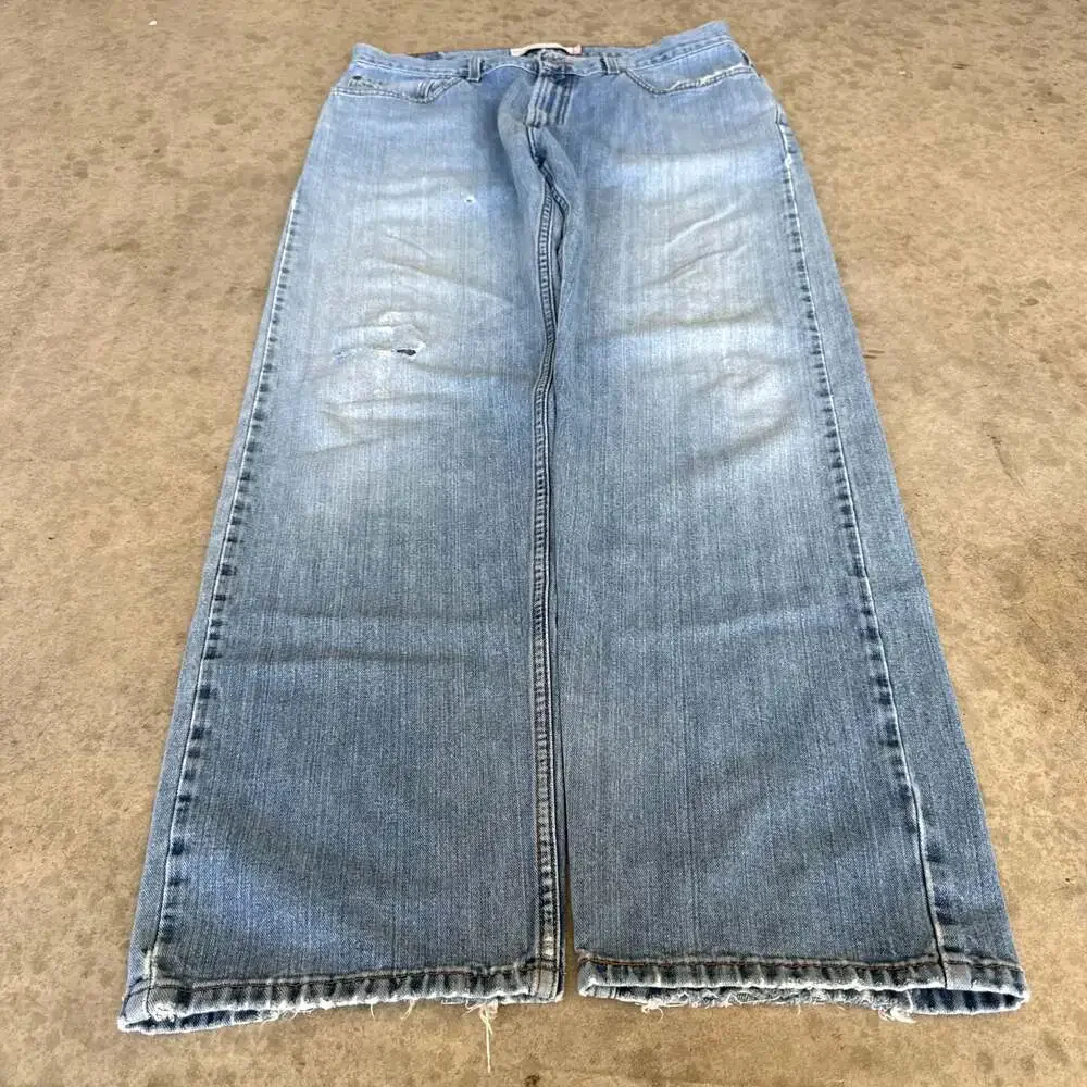 Vintage Y2K Skater Grunge Levi's 559 Relaxed Straight Leg Jeans Medium Wash Blue